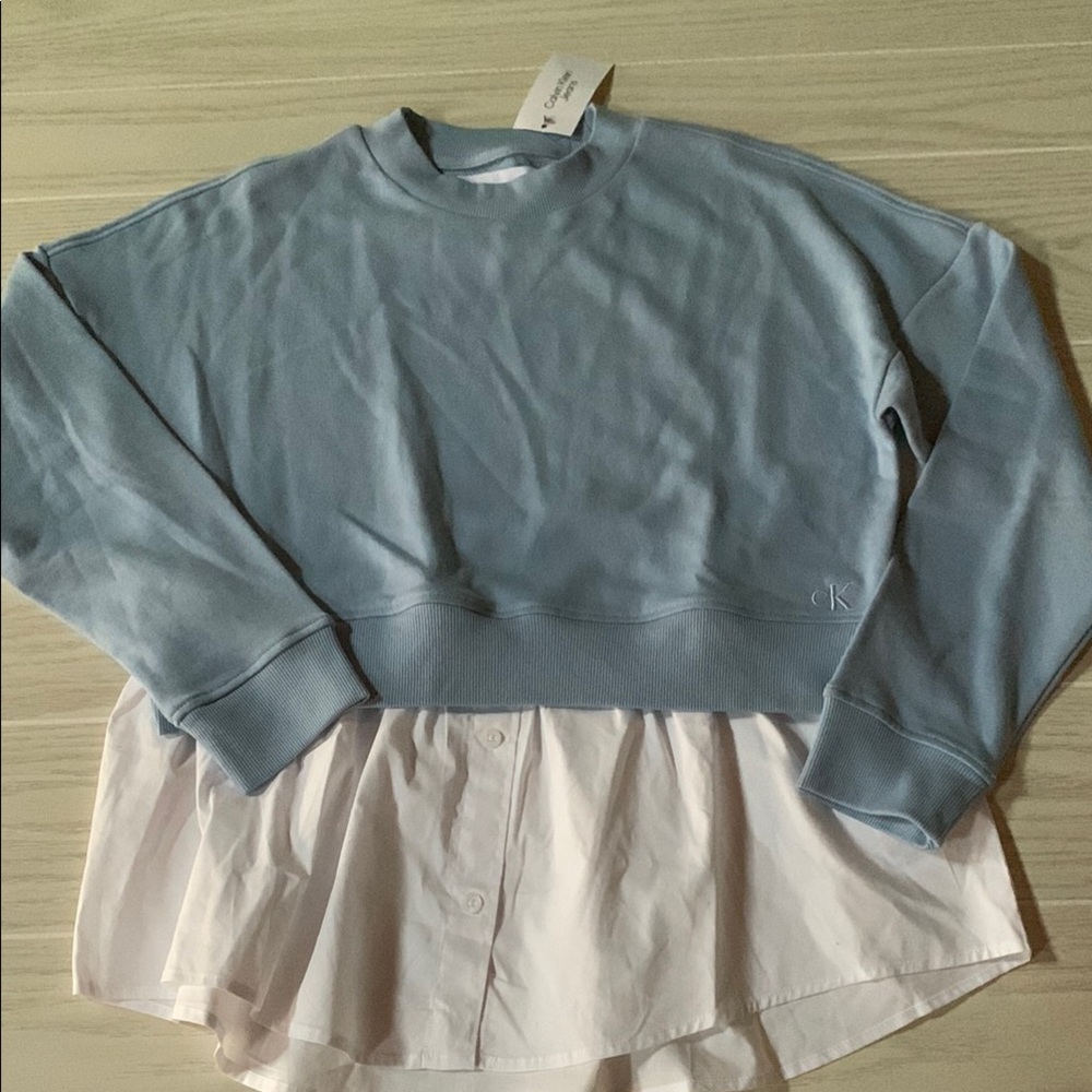 Calvin Klein Jeans Womens Size XS Light Blue Sweatshirt with mock blouse‎ NWT
